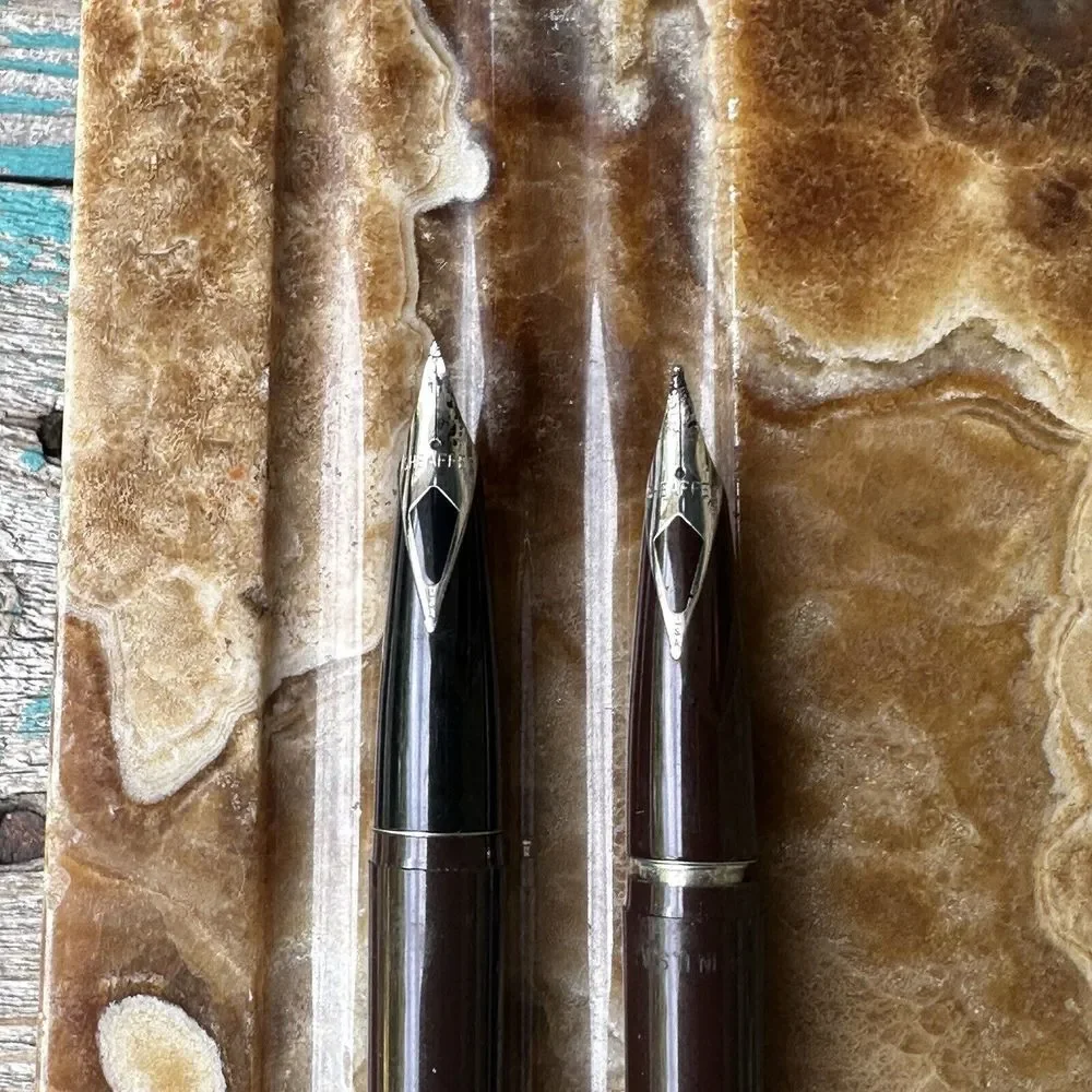 VTG‎ Sheaffer Two Fountain Pens Desk Set 10 Inch Banded Onyx Stone Base 5503S